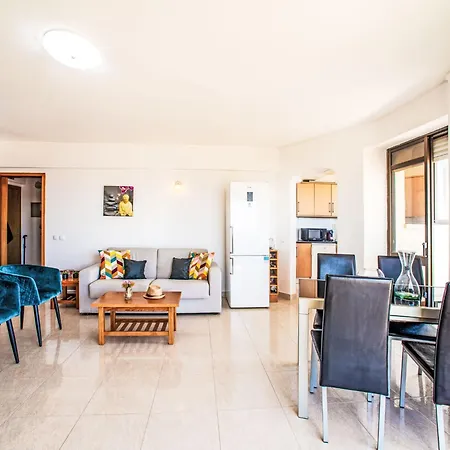 Fabulous Sea View By Interhome