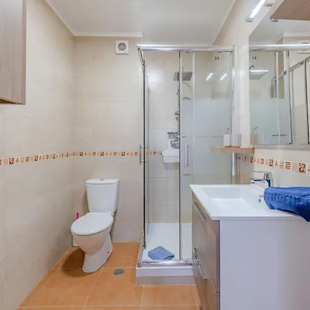 Excellent Seafront & Seaview By Interhome Apartamento Armação de Pêra